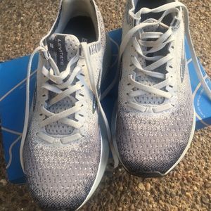 Brooks Levitate 2